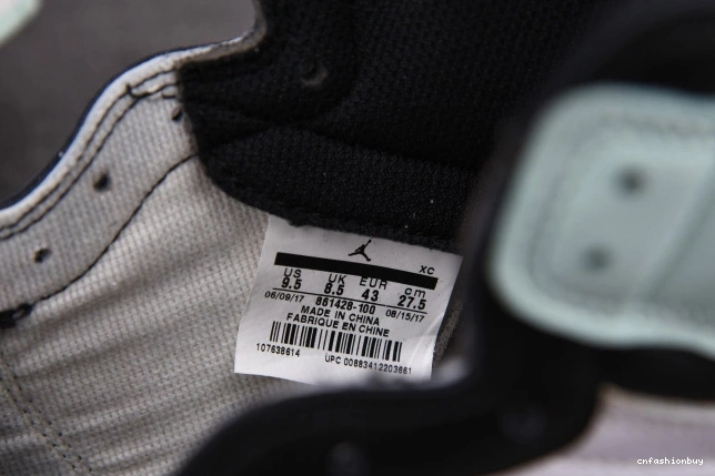 High 861428-100 Retro Jordan Igloo 1 1121